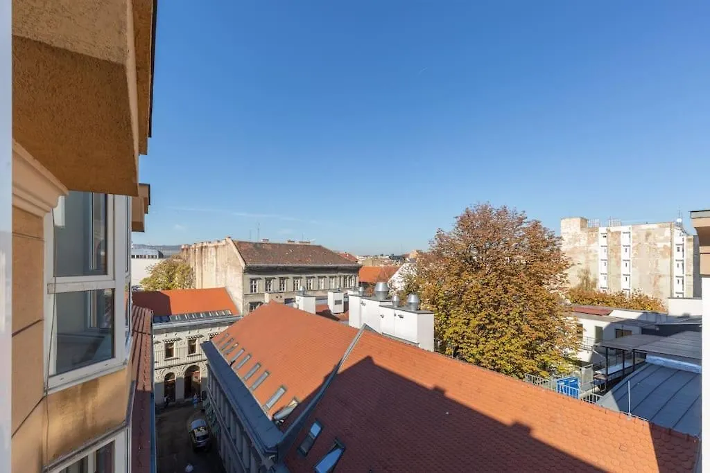 S22 Apartment Budapeşte