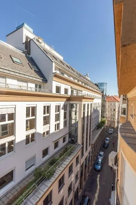 S22 Apartment Budapeşte Macaristan